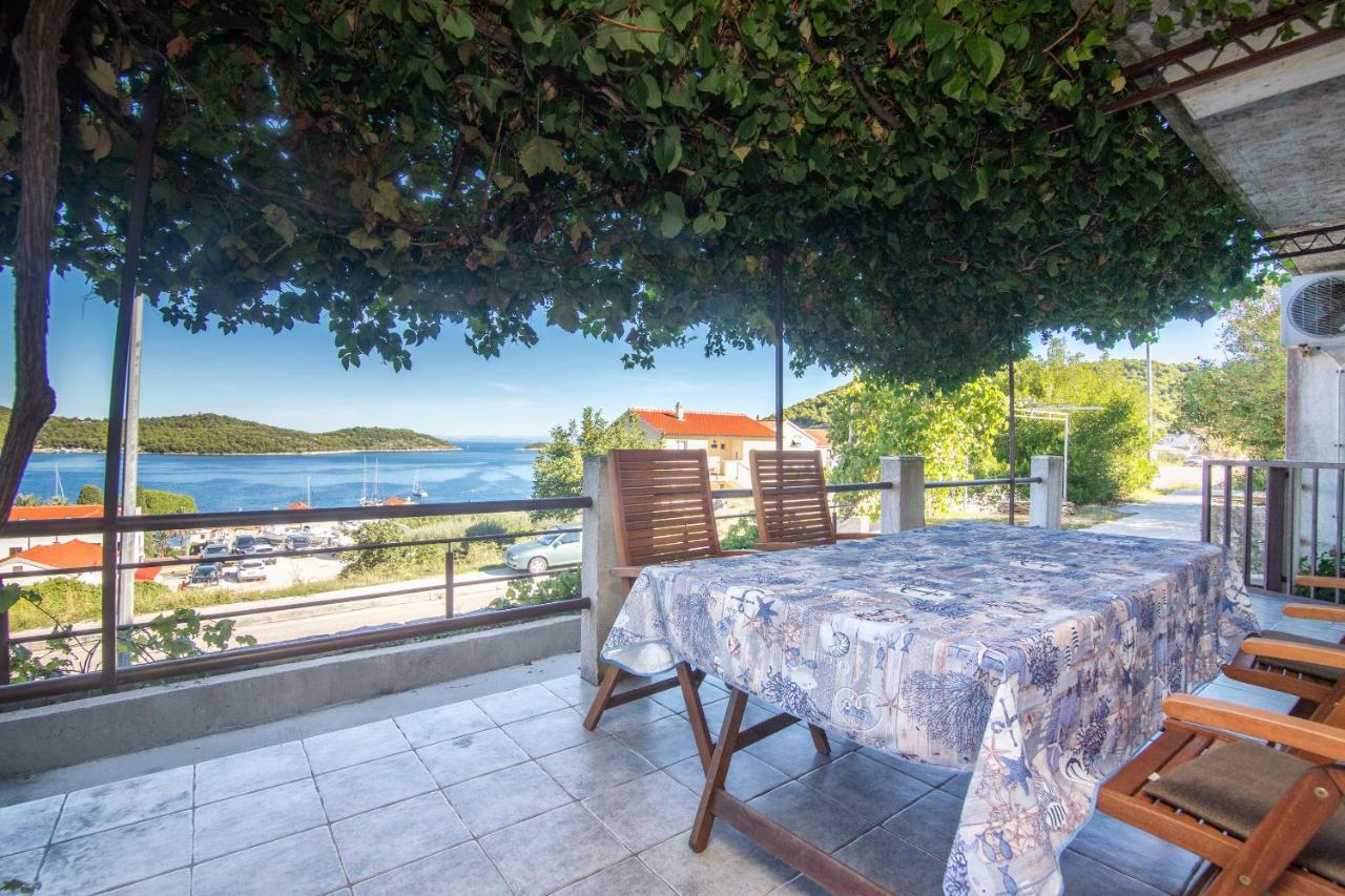 Apartments Jaksa Vis Zewnętrze zdjęcie