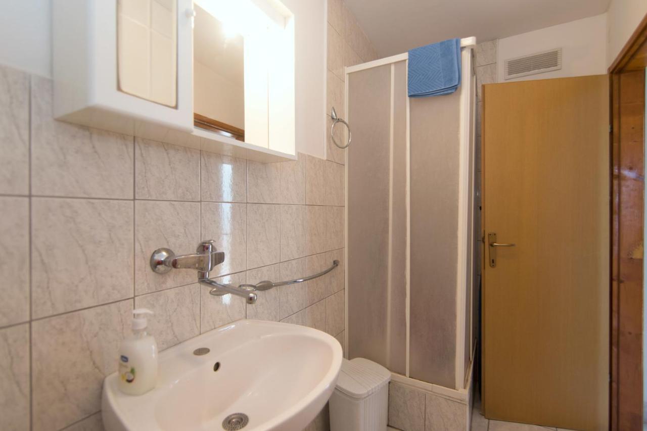 Apartments Jaksa Vis Zewnętrze zdjęcie