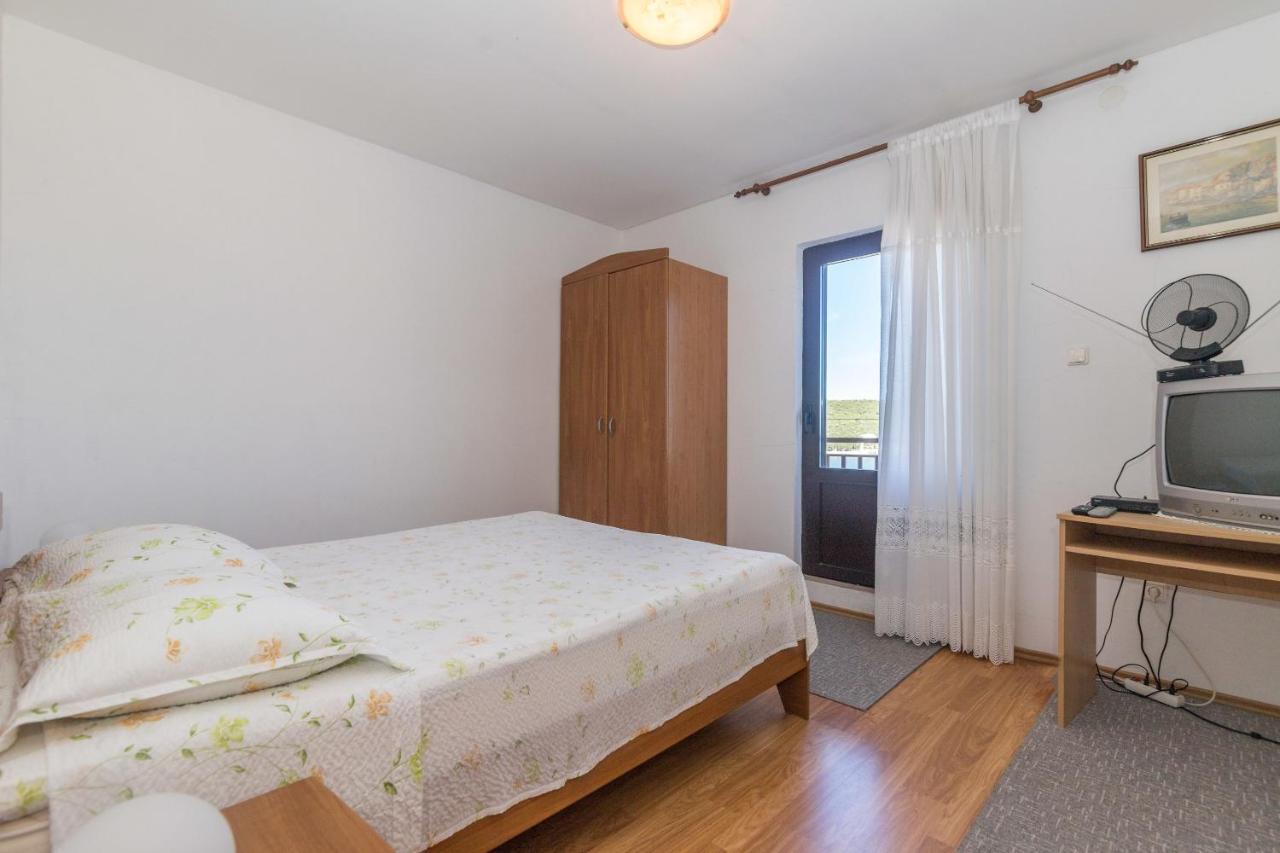 Apartments Jaksa Vis Zewnętrze zdjęcie