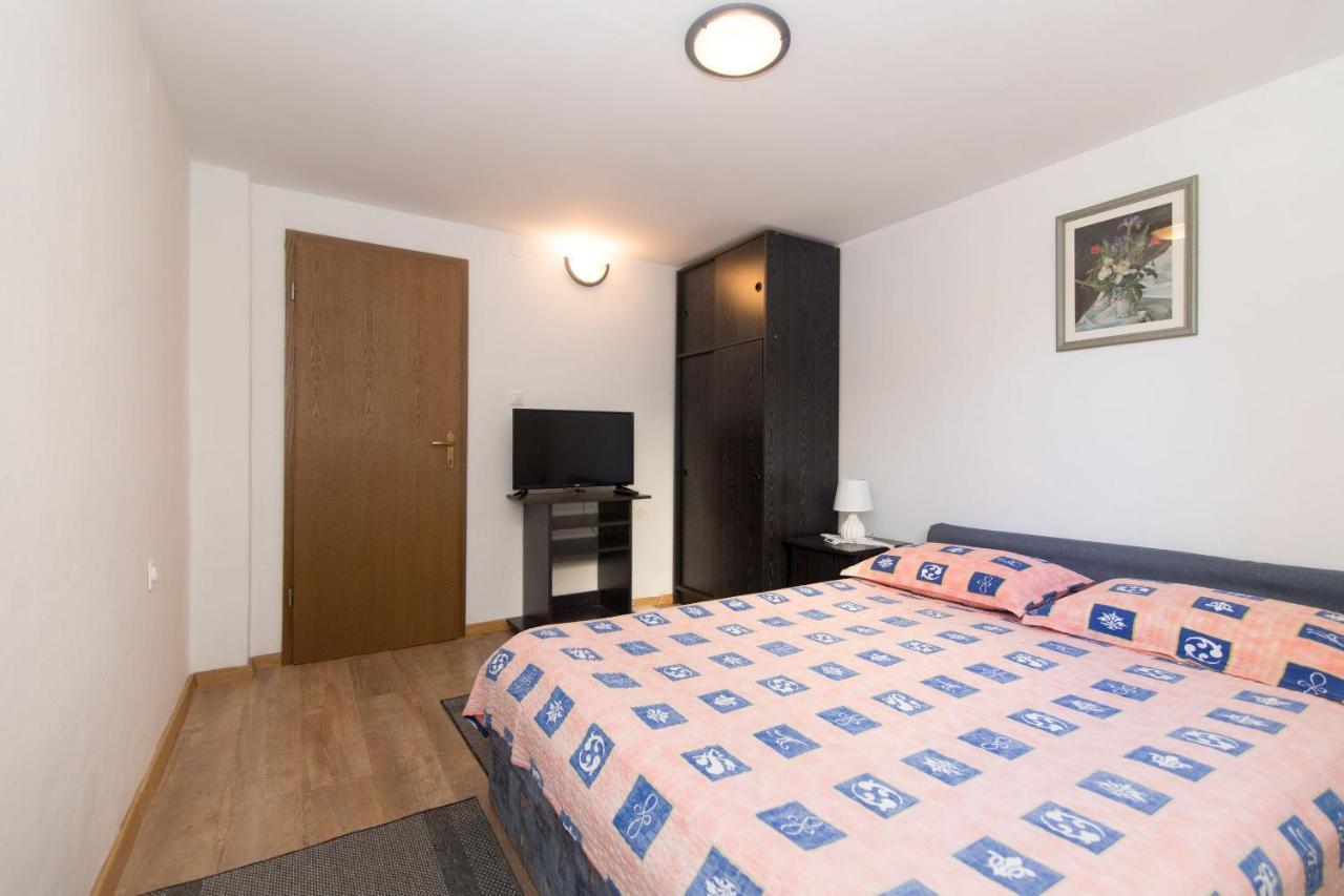 Apartments Jaksa Vis Zewnętrze zdjęcie